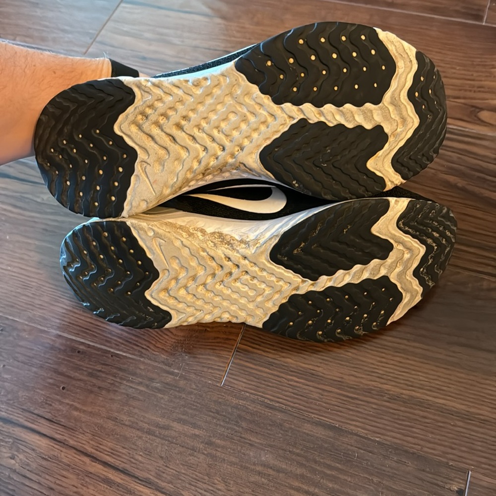 Women’s Nike Odyssey React Running Shoes - Picture 5 of 5